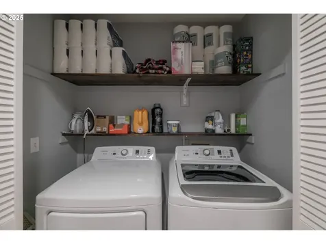 1203 River Oak Road Independence OR 97351