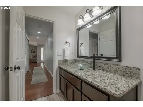 1203 River Oak Road Independence OR 97351