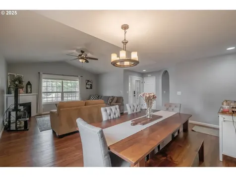 1203 River Oak Road Independence OR 97351