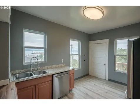 640 8th Street Astoria OR 97103