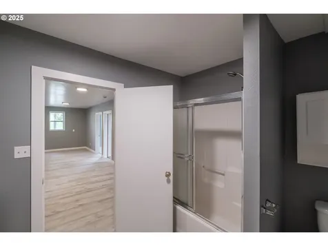 640 8th Street Astoria OR 97103