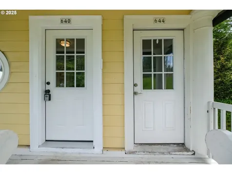 640 8th Street Astoria OR 97103