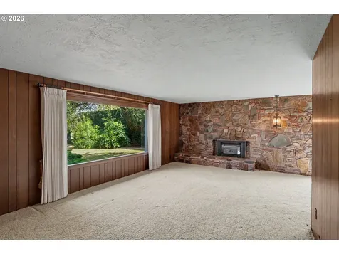 11874 Hazelgreen Road NE Silverton OR 97381