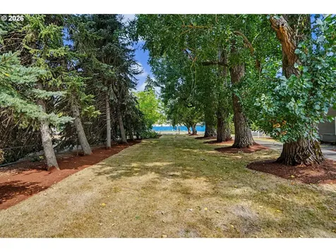 11874 Hazelgreen Road NE Silverton OR 97381