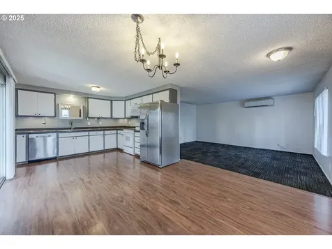 1050 Barstow Avenue Eugene OR 97404
