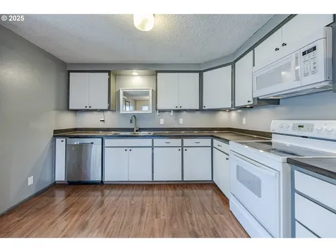 1050 Barstow Avenue Eugene OR 97404
