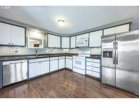1050 Barstow Avenue Eugene OR 97404