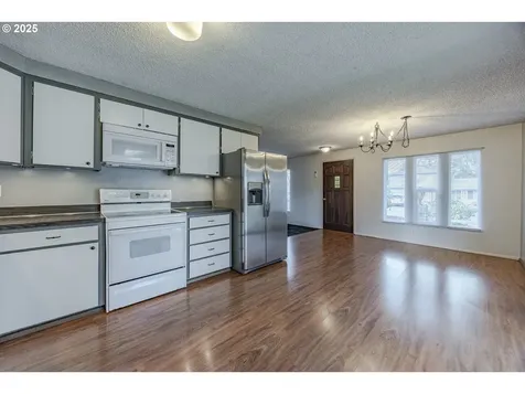 1050 Barstow Avenue Eugene OR 97404