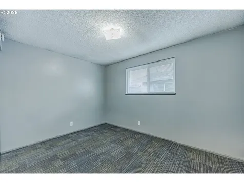 1050 Barstow Avenue Eugene OR 97404