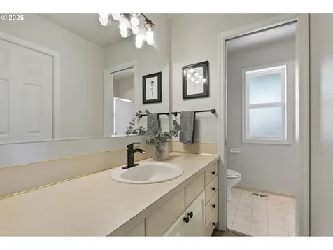 234 Sparks Drive Kelso WA 98626