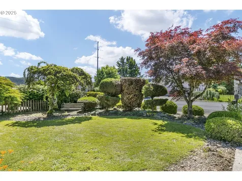 234 Sparks Drive Kelso WA 98626