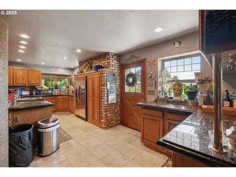 16777 S Henrici Road Oregon City OR 97045