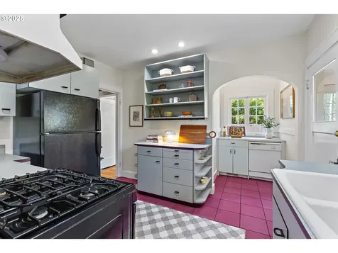 3243 NE 14th Avenue Portland OR 97212