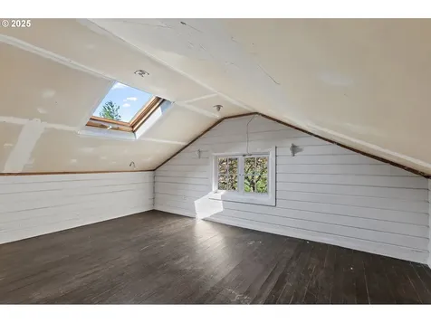 3243 NE 14th Avenue Portland OR 97212