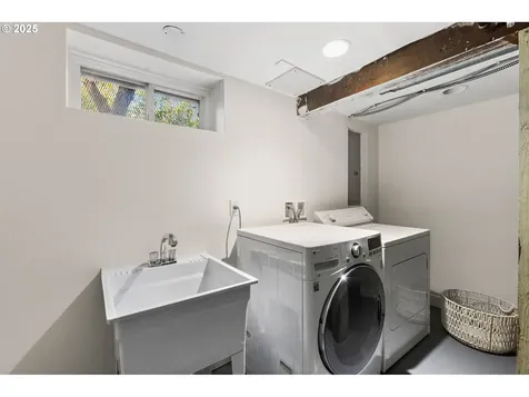 3243 NE 14th Avenue Portland OR 97212