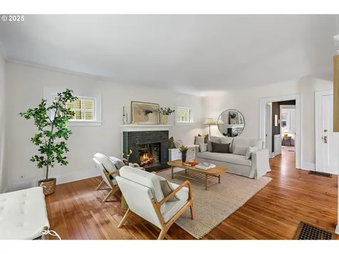3243 NE 14th Avenue Portland OR 97212