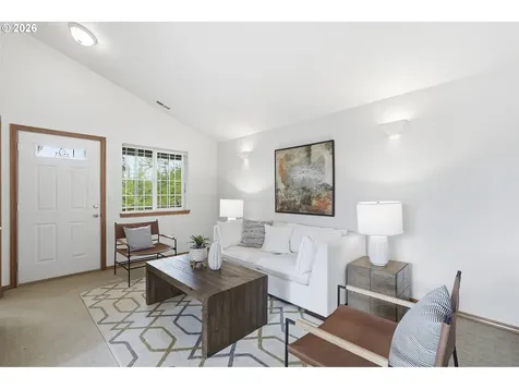 8702 NE Glisan Street Portland OR 97220