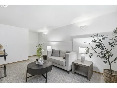 8702 NE Glisan Street Portland OR 97220