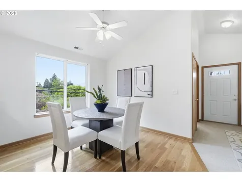 8702 NE Glisan Street Portland OR 97220