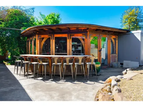 1772 SE Jackson Street Roseburg OR 97470
