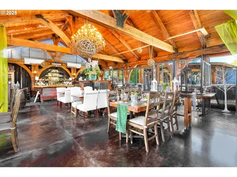 1772 SE Jackson Street Roseburg OR 97470