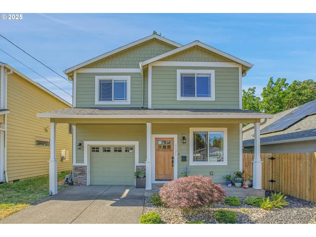 5826 SE Flavel Street Portland OR 97206