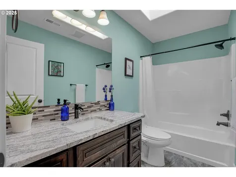 5826 SE Flavel Street Portland OR 97206