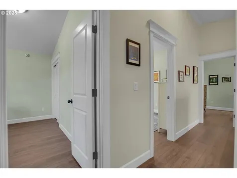 5826 SE Flavel Street Portland OR 97206