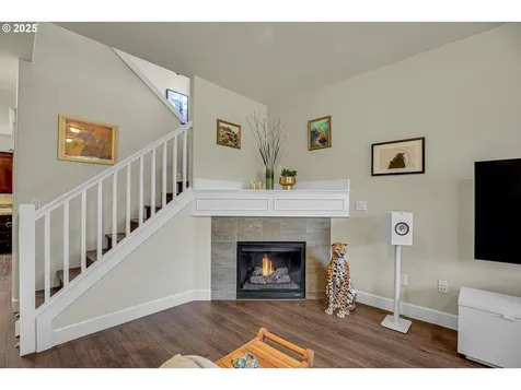 5826 SE Flavel Street Portland OR 97206
