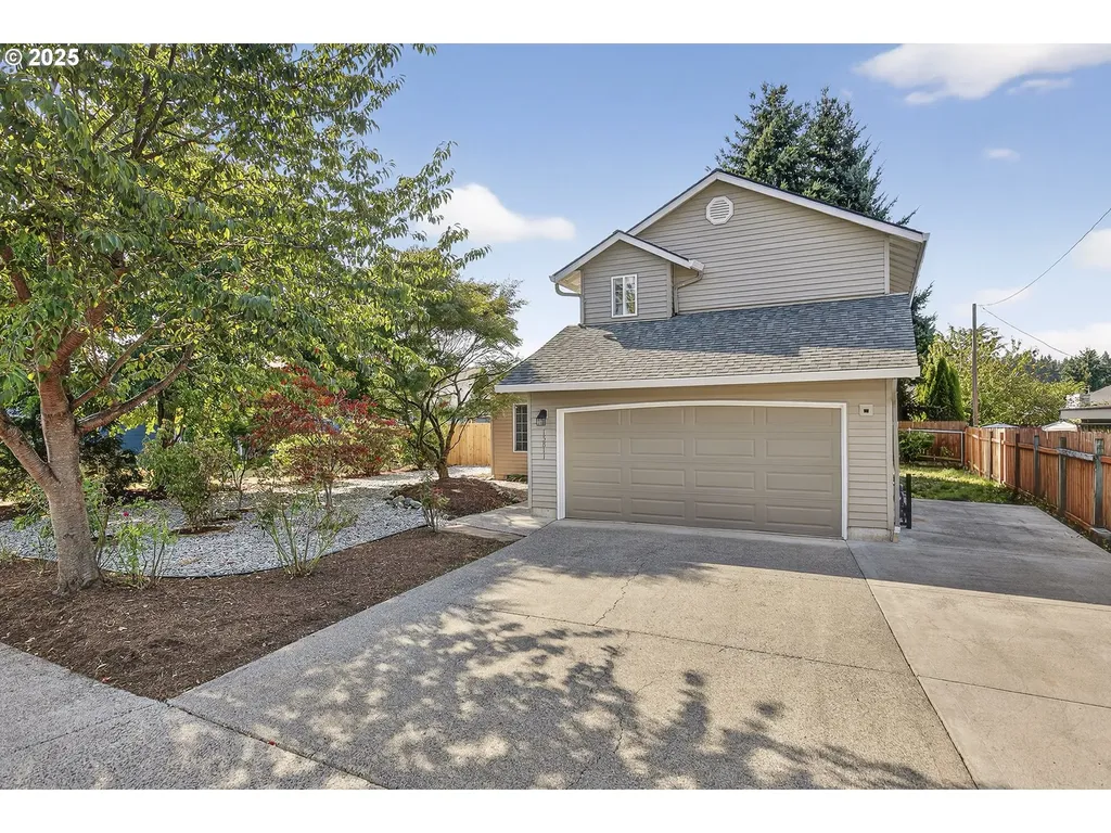 15811 NE 34th Street Vancouver WA 98682