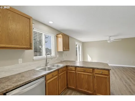 15811 NE 34th Street Vancouver WA 98682