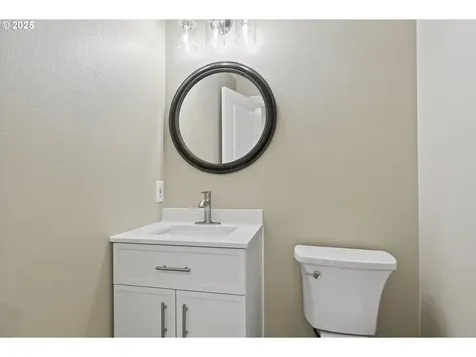 15811 NE 34th Street Vancouver WA 98682