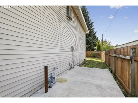 15811 NE 34th Street Vancouver WA 98682
