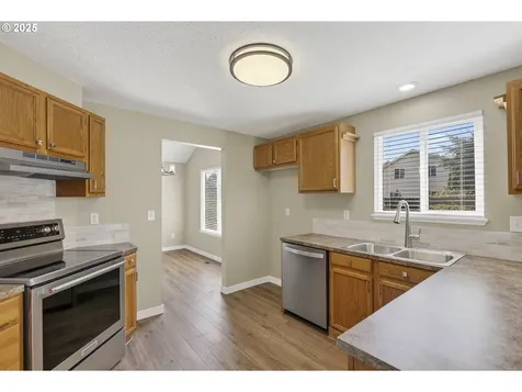 15811 NE 34th Street Vancouver WA 98682