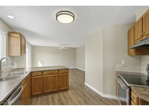 15811 NE 34th Street Vancouver WA 98682