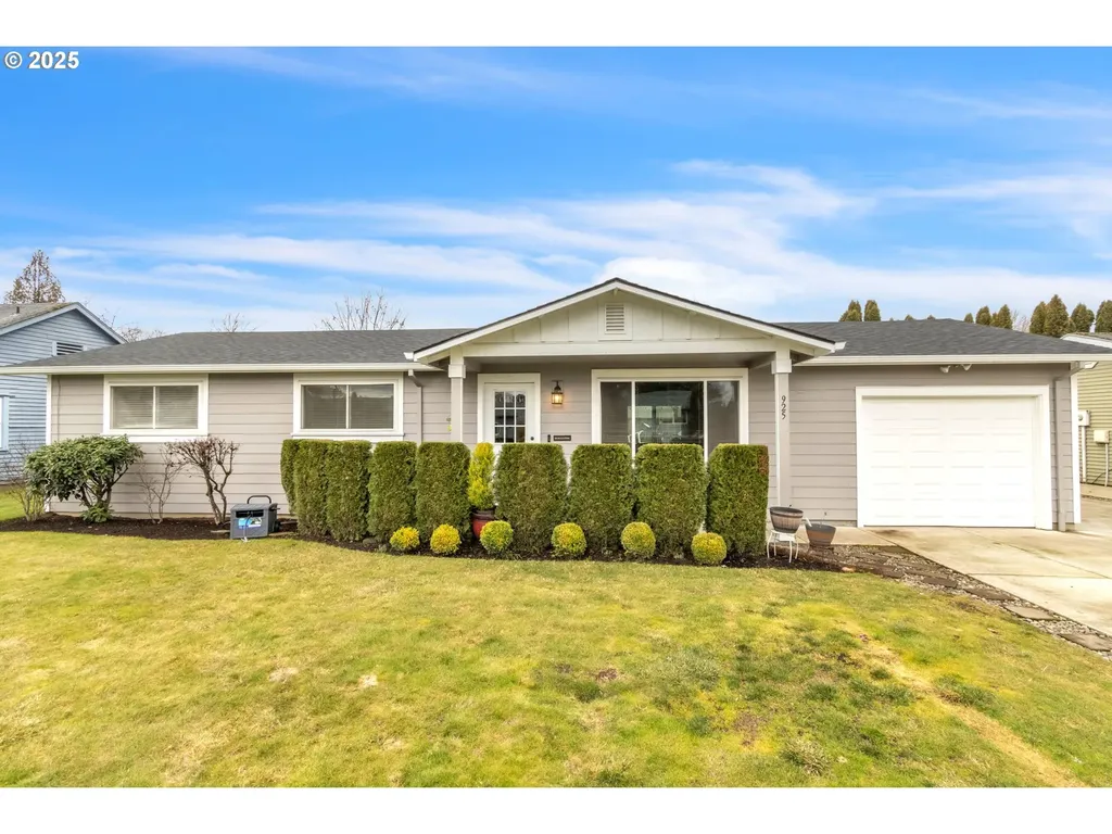 925 S Magnolia Street Cornelius OR 97113