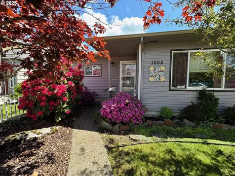 1008 F Street Centralia WA 98531