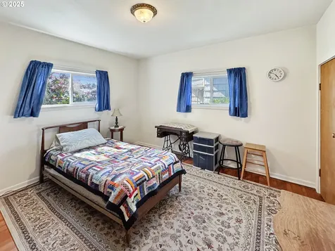 1008 F Street Centralia WA 98531
