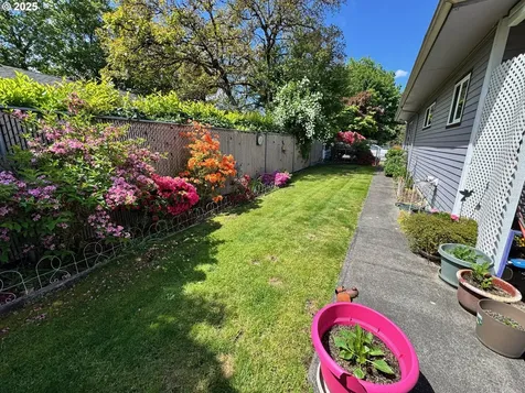 1008 F Street Centralia WA 98531