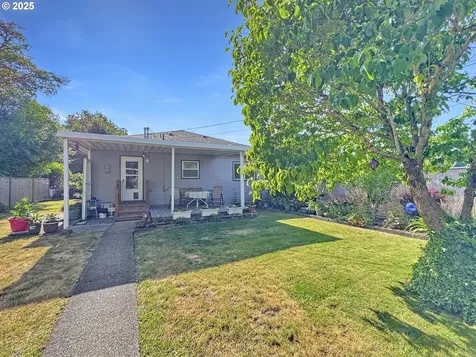 1008 F Street Centralia WA 98531
