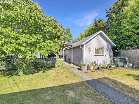 1008 F Street Centralia WA 98531