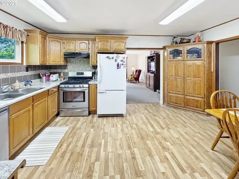 1008 F Street Centralia WA 98531
