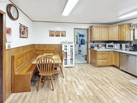1008 F Street Centralia WA 98531