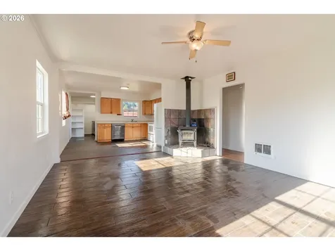 1360 2nd Avenue Sweet Home OR 97386