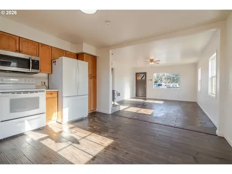 1360 2nd Avenue Sweet Home OR 97386
