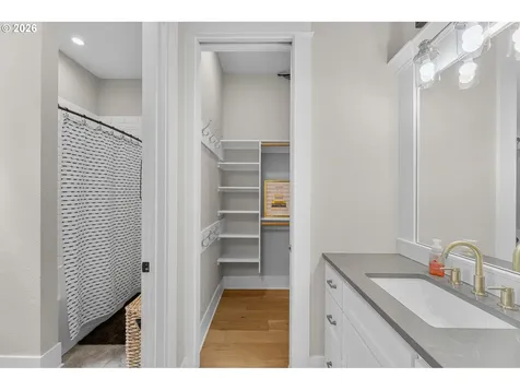 17847 S Hidden Lake Drive Oregon City OR 97045