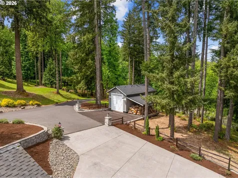 17847 S Hidden Lake Drive Oregon City OR 97045