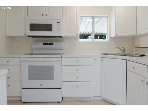 8851 SE Shadow Brook Court Clackamas OR 97015