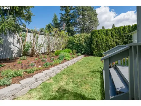 8851 SE Shadow Brook Court Clackamas OR 97015