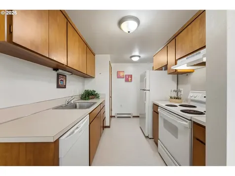 11490 SW Crown Drive King City OR 97224
